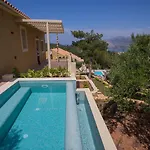 Ionian Vista Vila *